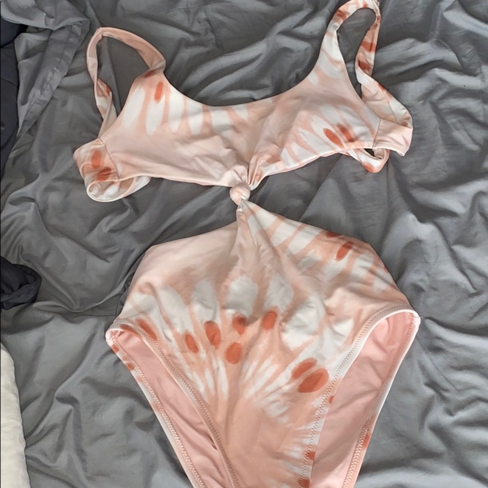 SUPER cute tie knot one piece